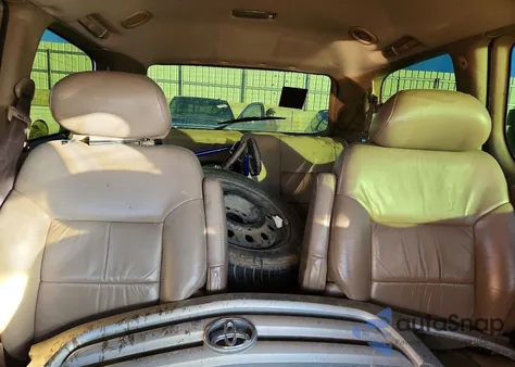 2002 Toyota Sienna Le z USA, uszkodzony, nr VIN 4T3ZF13C22U433822